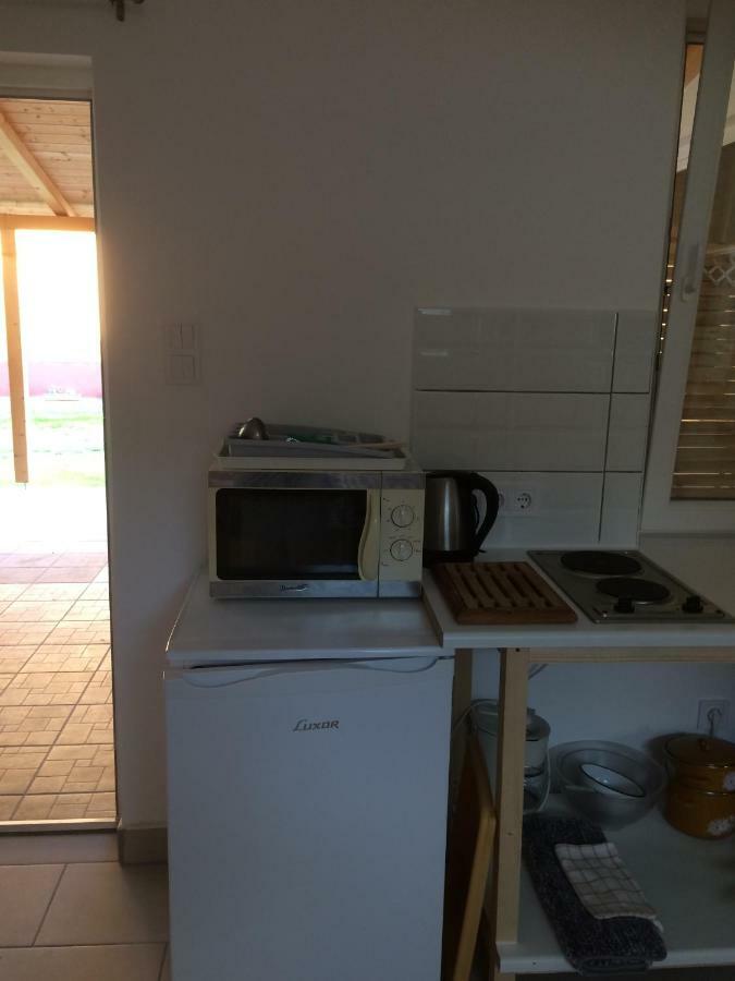 Teraszos Haz Otel Balatonlelle Dış mekan fotoğraf